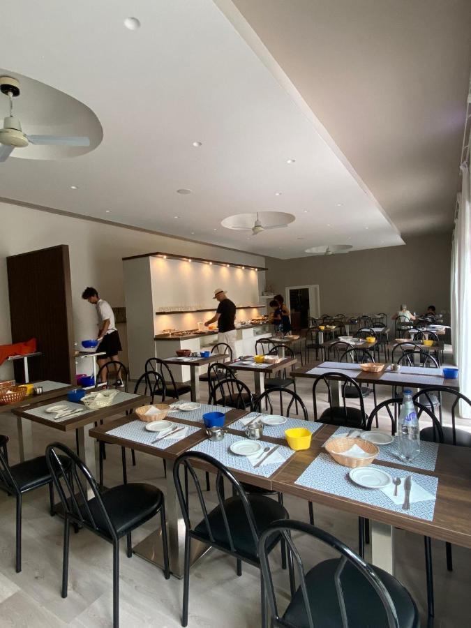 Hotel Dafne Punta Marina Esterno foto