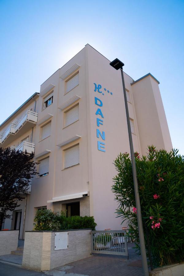Hotel Dafne Punta Marina Esterno foto